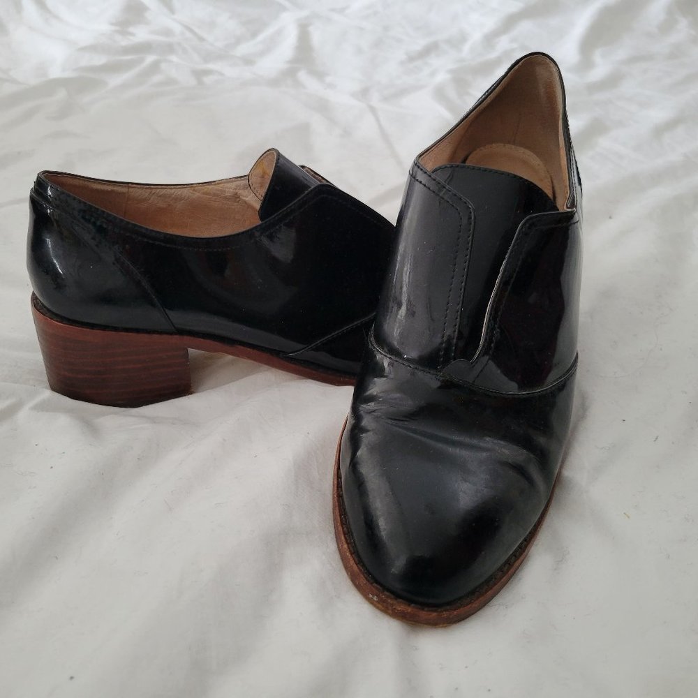Louise et Cie patent leather shoes